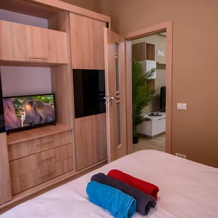 Aquarium 5 Apartment